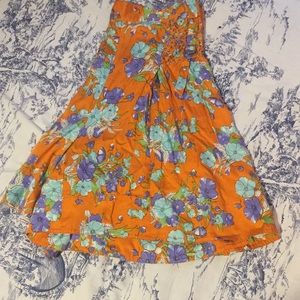 NEW FLORAL SKIRT SIZE8